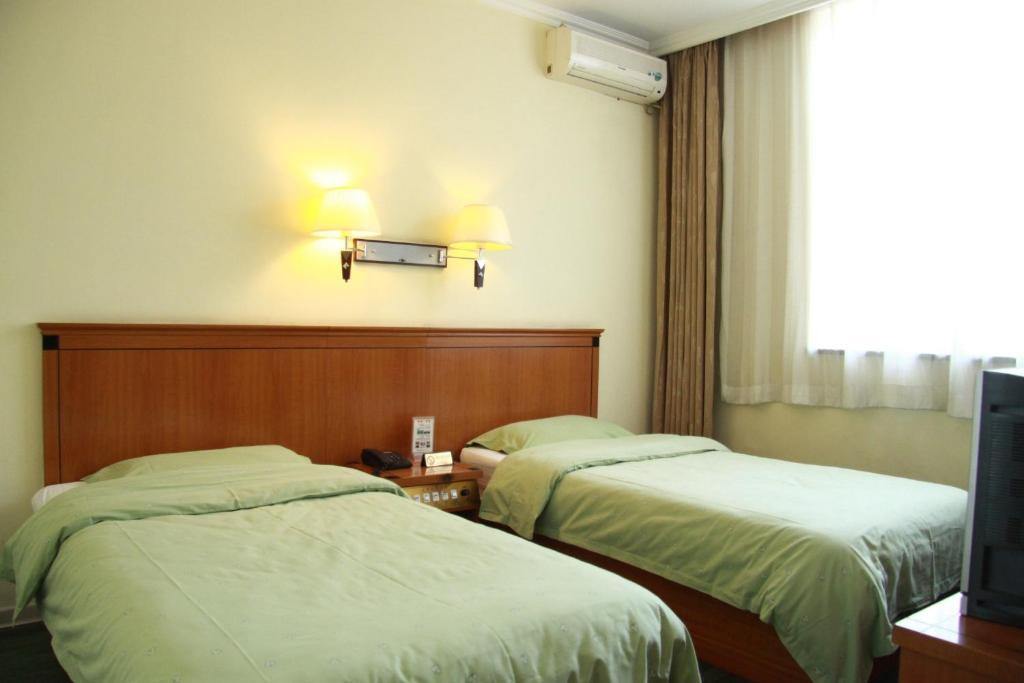 Beijing Fuxing Holiday Hotel Exterior photo